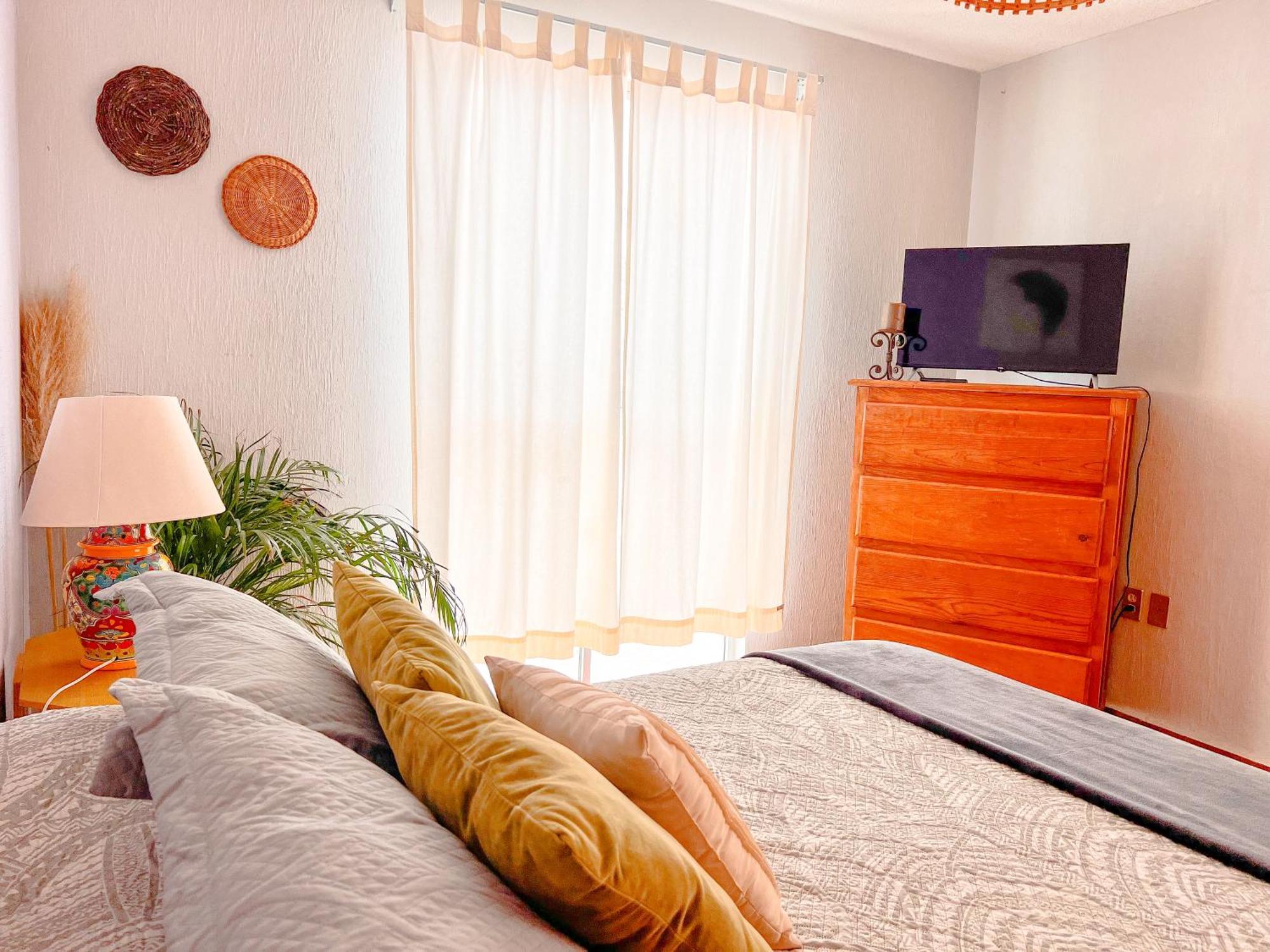 Colorful Family Condo With Terrace And Free Parking Guanajuato Eksteriør bilde